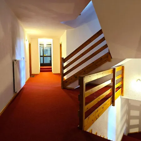 Hostdomus - Sansicario R10