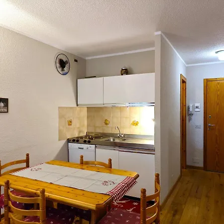 Hostdomus - Sansicario R10 *