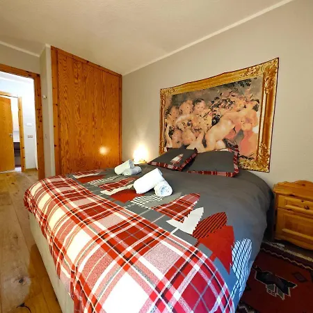 Hostdomus - Sansicario R10 Apartment