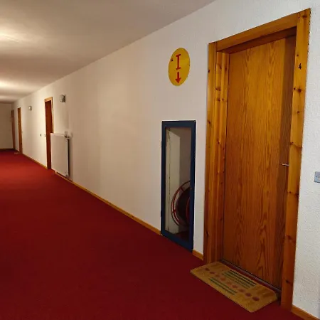 Hostdomus - Sansicario R10